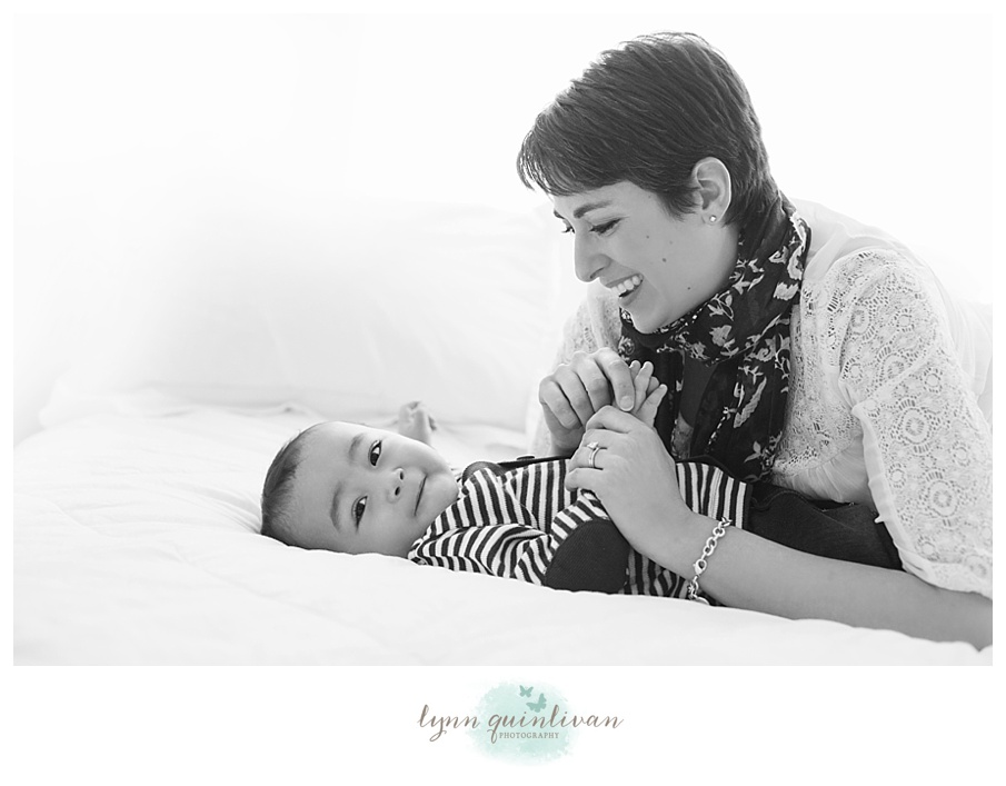 Lynn Quinlivan Photography Massachusetts Photographer MA Worcester Millbury Holden Sutton Shrewsbury Grafton Artistic Newborn Baby Photography Images Millbury Mass Holden Shrewsbury Grafton Sutton Worcester_0008