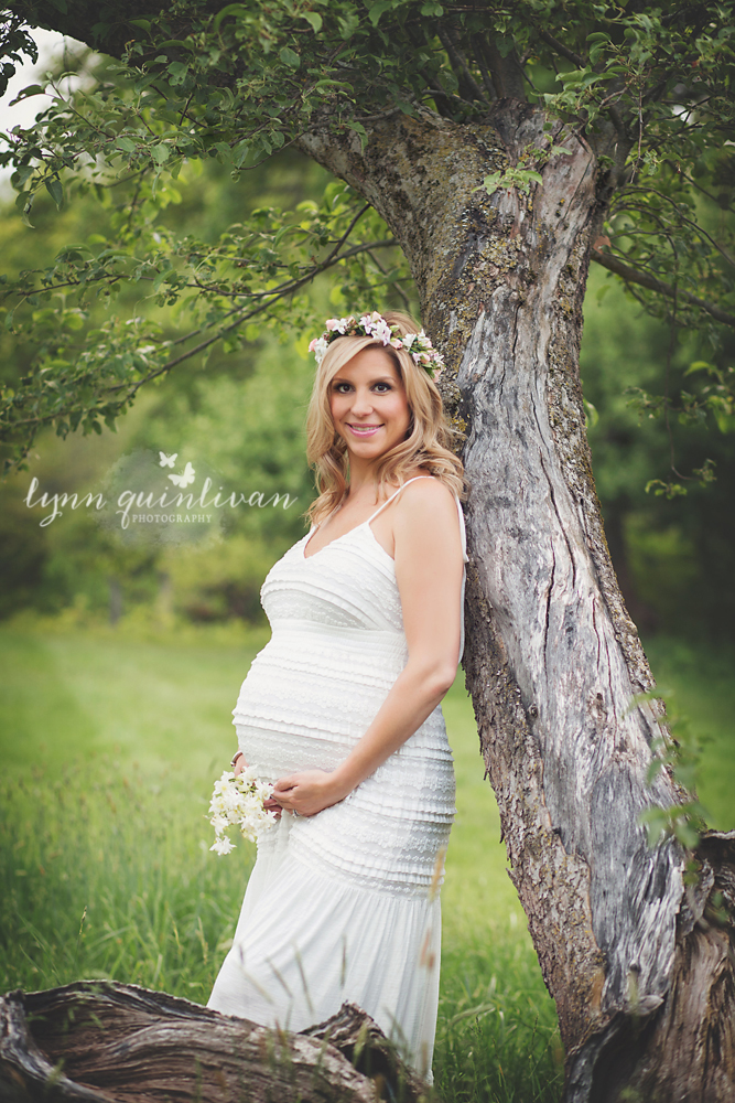 MA Outdoor Pregnancy Photographer