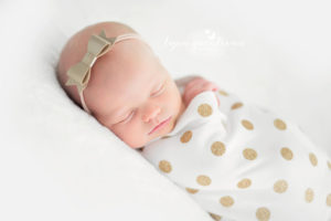 newborn photographer near me