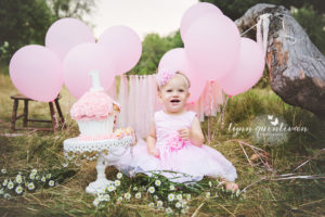 outdoor cake smash photographer massachusetts