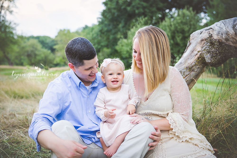 Mass Outdoor Family Photographer