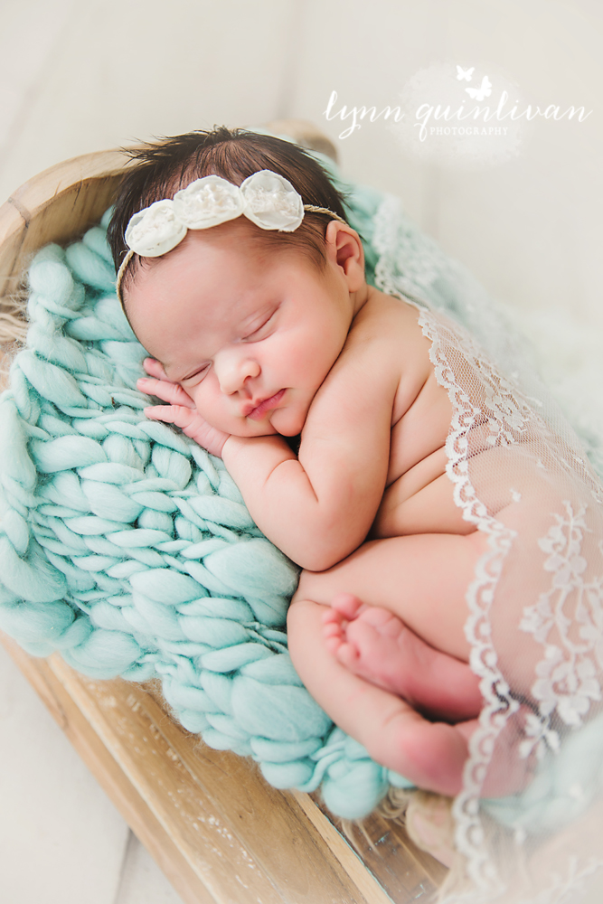 Newborn Photo Studio in Mass